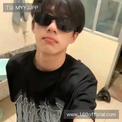 翁纳伶